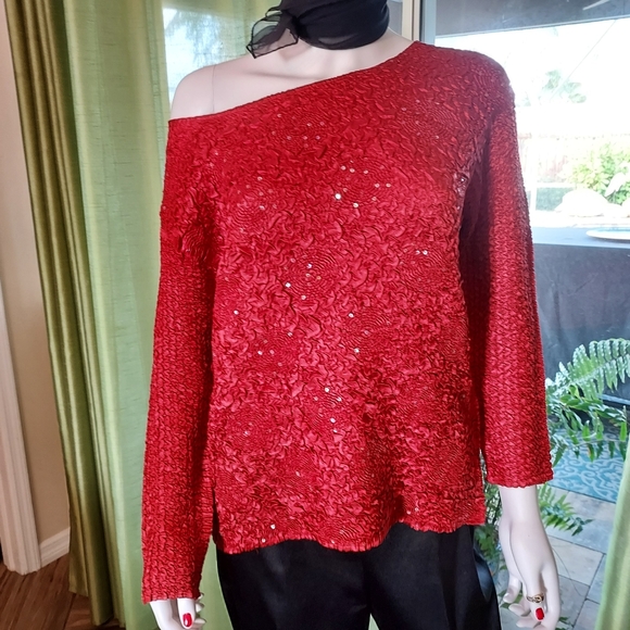RAFAEL Essential Poly Stretch Rouching Top with Red Sequins. - Picture 1 of 10